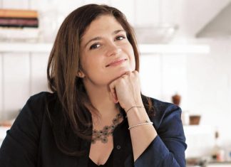 Alex Guarnaschelli is engaged to marry boyfriend