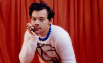 Harry Styles dons pajamas