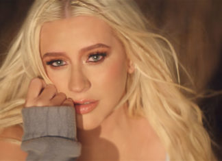 La Luz: Christina Aguilera