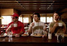 Waffle House Jonas Brothers