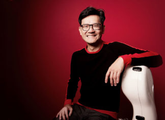 Cellist Wen-Sinn Yang