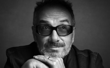 Elvis Costello to Receive Industry Icon Award