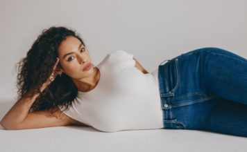 Spanx Launches Revolutionary Denim Technology