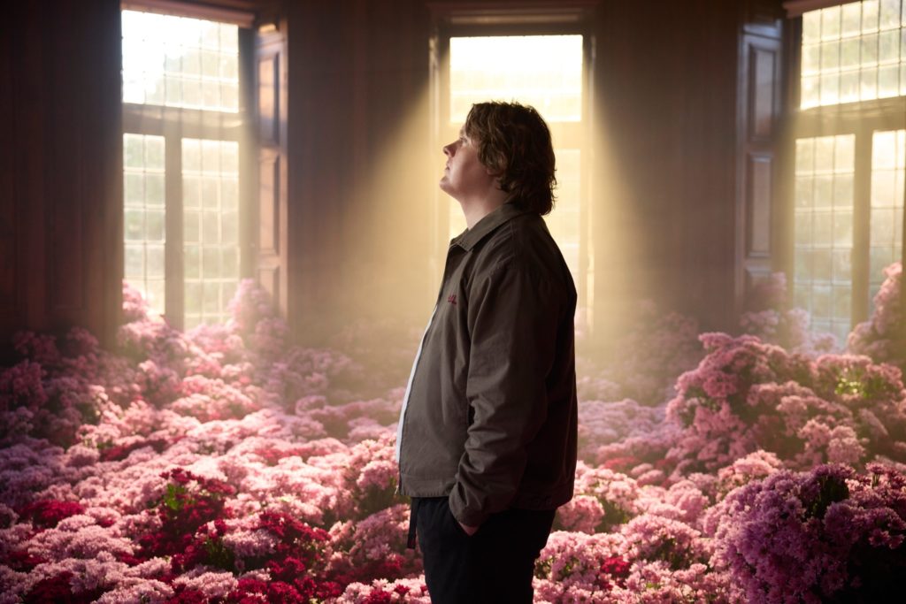 'Survive': Lewis Capaldi Drops Bold and Courageous Single