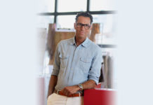 J.McLaughlin names Greg Unis as CEO