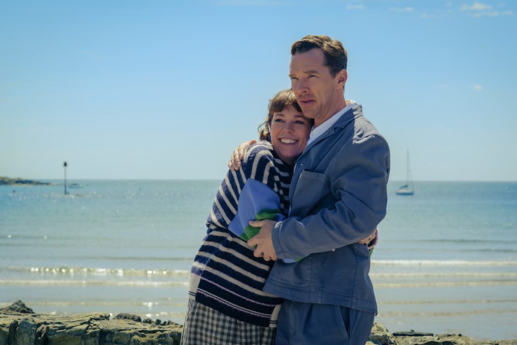 Searchlight Pictures' 'The Roses' Now Showing in PH Cinemas